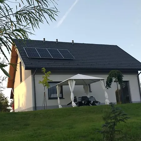 Nad Stawem Holiday home
